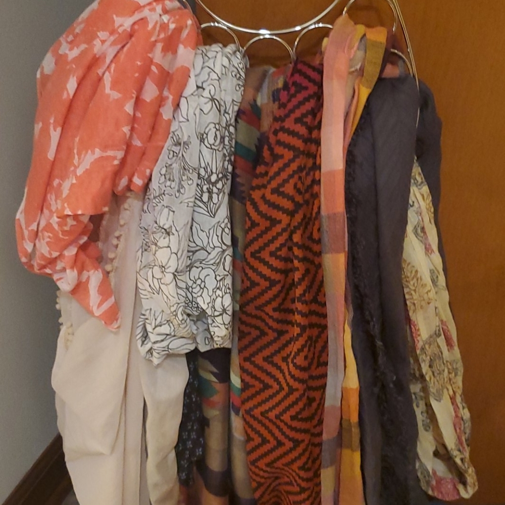 Gap. Various brands.11 set holder included